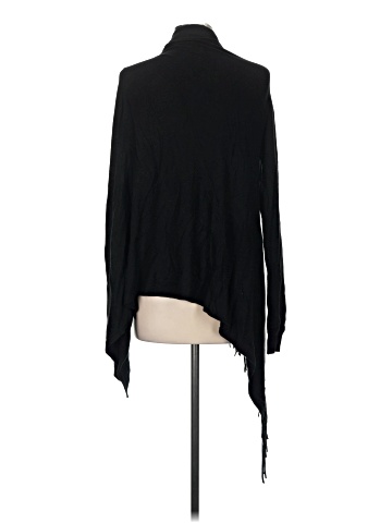 Lovestitch Poncho (view 2)