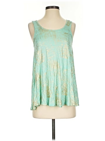 Jennifer Lopez Sleeveless Top (view 1)
