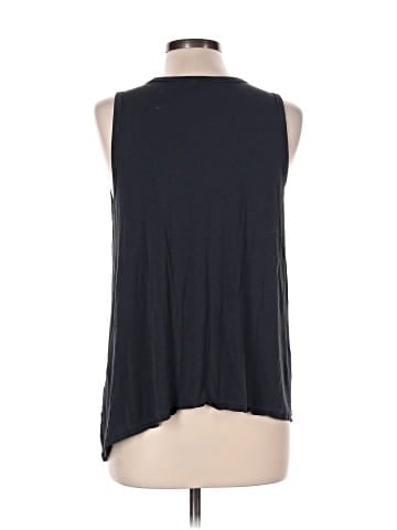 Old Navy - Maternity Sleeveless T-Shirt (view 2)
