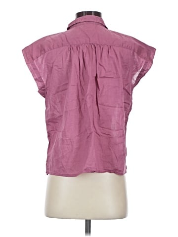 Gap Sleeveless Button-Down Shirt (view 2)