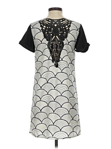 Romeo & Juliet Couture Casual Dress (view 2)