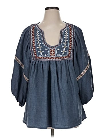 Max Studio 3/4 Sleeve T-Shirt (view 1)
