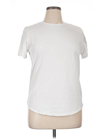 Lululemon Athletica Short Sleeve Top (view 1)