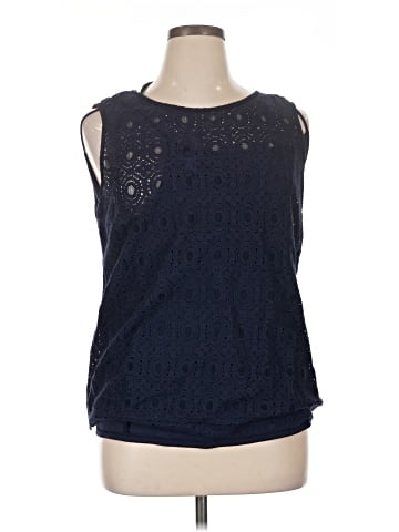 Roz & Ali Sleeveless T-Shirt (view 1)