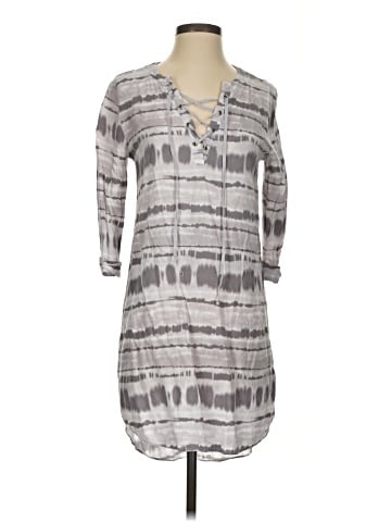 Everly 3/4 Sleeve Top (view 1)