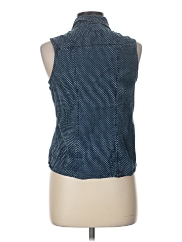 rue21 Sleeveless Button-Down Shirt (view 2)