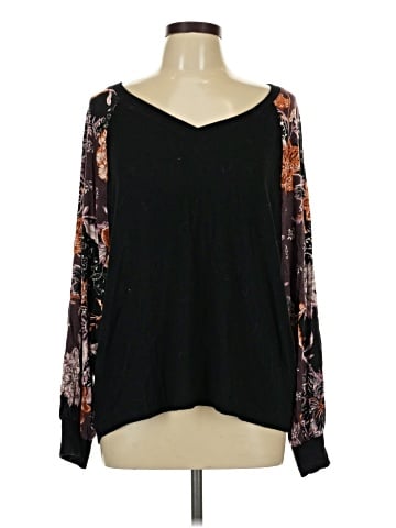 Maurices 3/4 Sleeve T-Shirt (view 1)
