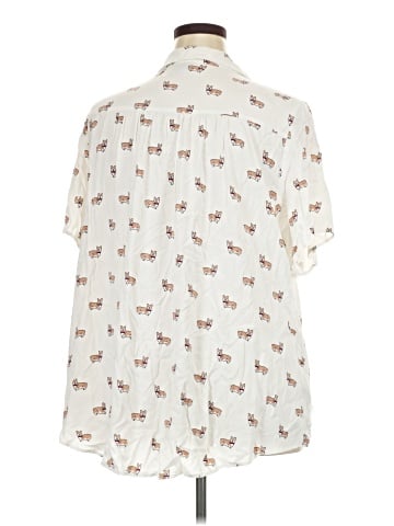 Torrid Short Sleeve Button-Down Shirt (view 2)