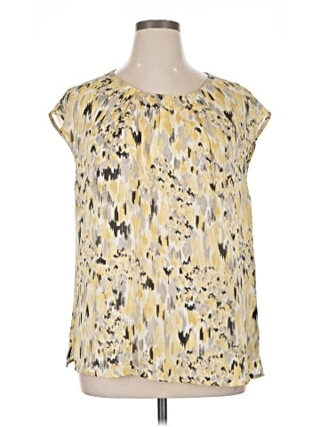 Kasper Sleeveless Blouse (view 1)