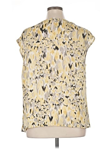 Kasper Sleeveless Blouse (view 2)