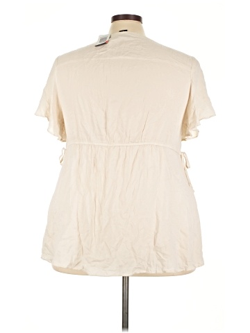Torrid Short Sleeve Blouse (view 2)