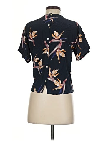 Amour Vert Short Sleeve Blouse (view 2)
