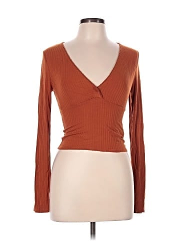 Forever 21 Long Sleeve T-Shirt (view 1)