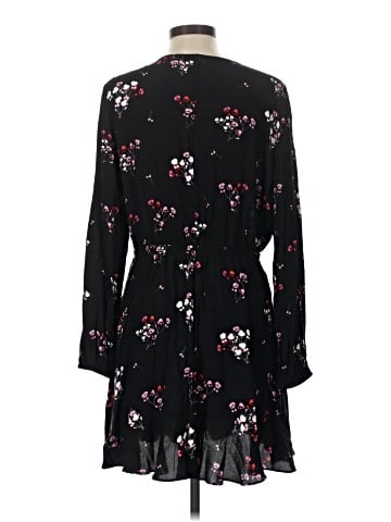 Express Outlet Casual Dress (view 2)