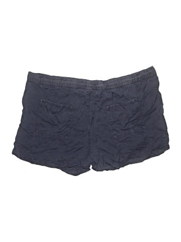 Gap Shorts (view 2)