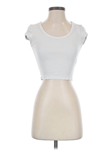 Bershka Sleeveless T-Shirt (view 1)