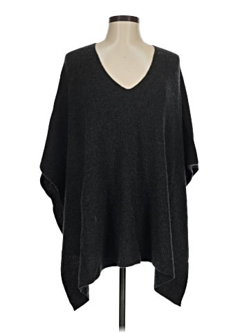 Vince. Poncho (view 1)