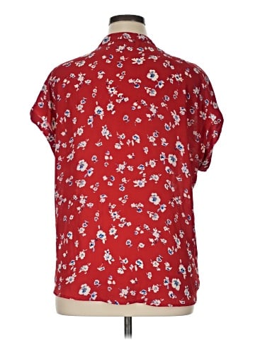 Pleione Short Sleeve Blouse (view 2)
