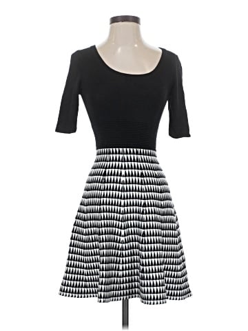 Xhilaration Cocktail Dress (view 1)