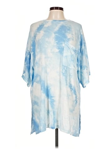 Easel 3/4 Sleeve T-Shirt (view 1)