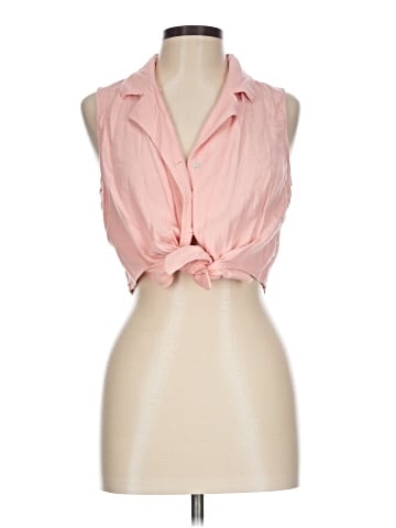 Forever 21 Sleeveless Button-Down Shirt (view 1)
