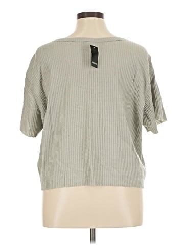 Torrid Short Sleeve T-Shirt (view 2)