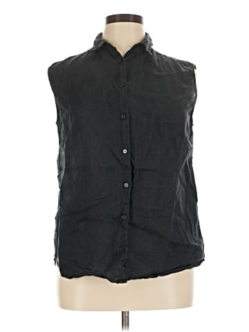 Uniqlo Sleeveless Button-Down Shirt (view 1)