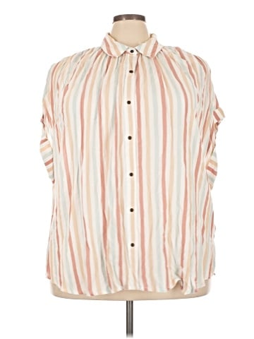 a.n.a. A New Approach Short Sleeve Blouse (view 1)