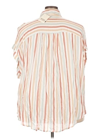 a.n.a. A New Approach Short Sleeve Blouse (view 2)