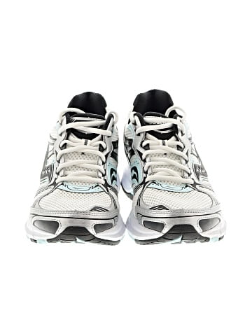 Saucony Sneakers (view 2)