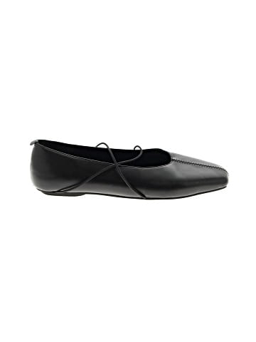 Unbranded Flats (view 1)