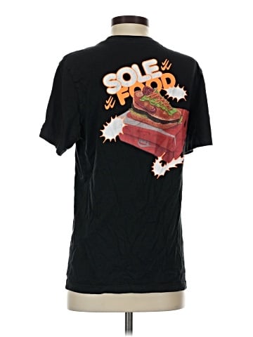 Nike Short Sleeve T-Shirt (view 2)