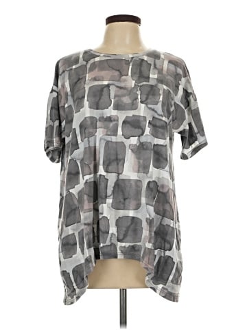 LOGO by Lori Goldstein Short Sleeve T-Shirt (view 1)