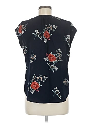 Fun2Fun Sleeveless Blouse (view 2)