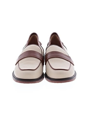 Unbranded Flats (view 2)