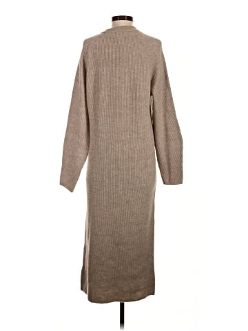 H&M Turtleneck Sweater (view 2)