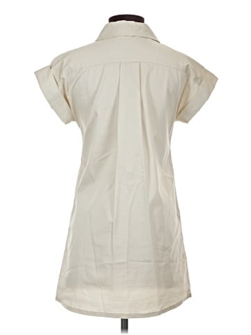 Banana Republic Short Sleeve Button-Down Shirt (view 2)