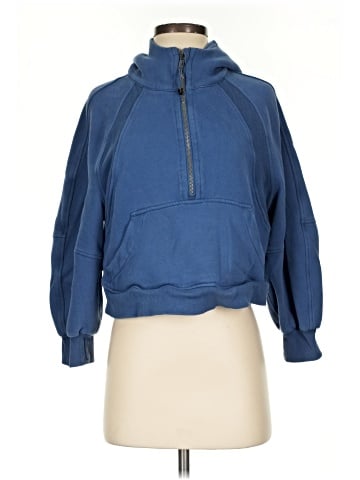 Lululemon Athletica Sweatshirt (view 1)