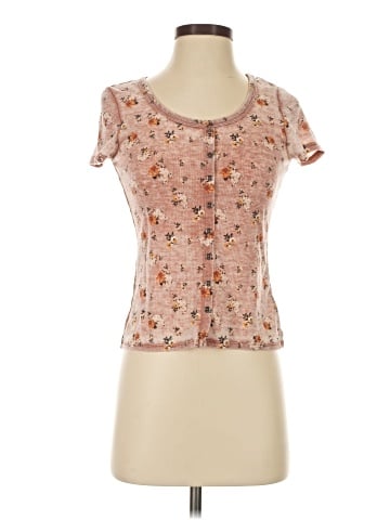 Almost Famous Short Sleeve Top (view 1)