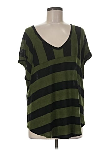 Sweet Claire Short Sleeve Top (view 1)
