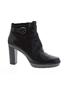 Tod's Ankle Boots (view 1)