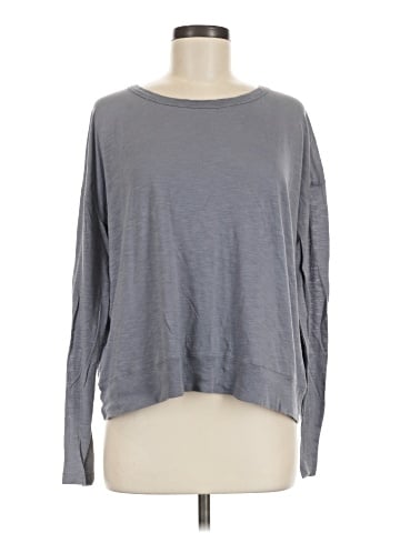Vince. Long Sleeve T-Shirt (view 1)
