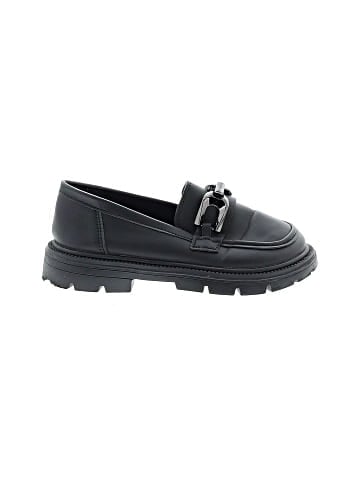 Unbranded Flats (view 1)