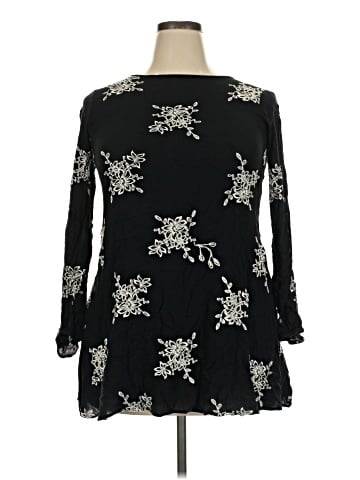 Xhilaration 3/4 Sleeve T-Shirt (view 1)