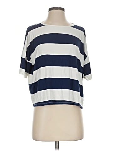 Old Navy Short Sleeve T-Shirt (view 1)