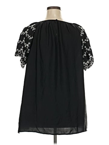Lane Bryant Short Sleeve T-Shirt (view 2)