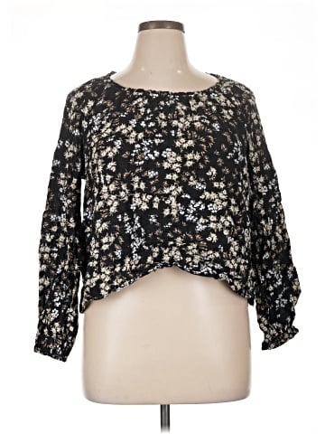 a.n.a. A New Approach 3/4 Sleeve Blouse (view 1)