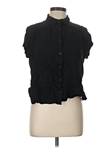 Rose + Olive Sleeveless Button-Down Shirt (view 1)