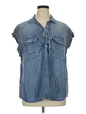 Jessica Simpson Sleeveless Button-Down Shirt (view 1)