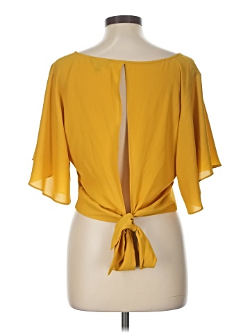 Express Outlet Short Sleeve Top (view 2)